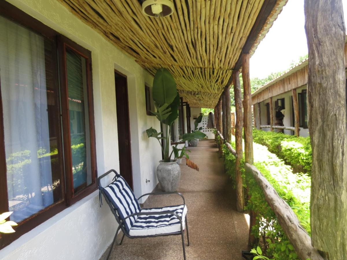 Nkanhi Centro De Conferencias E Hotel Ponta do Ouro Bagian luar foto